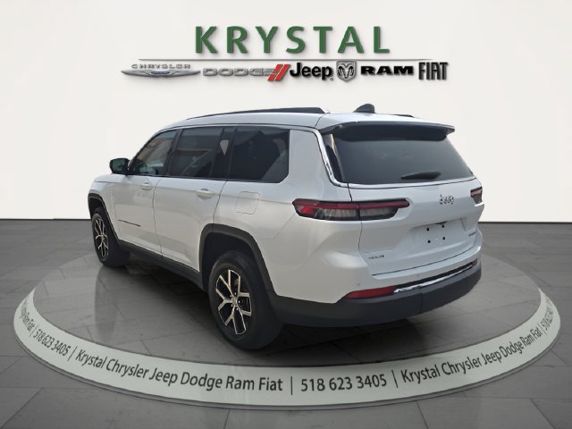 Certified 2025 Jeep Grand Cherokee L Limited AWD/4WD image 4