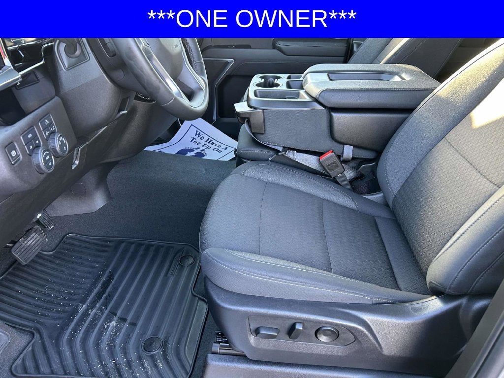 Used 2025 Chevrolet Silverado 1500 LT AWD/4WD image 16