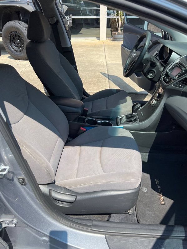Used 2016 Hyundai Elantra SE w/ Option Group 02 FWD image 14