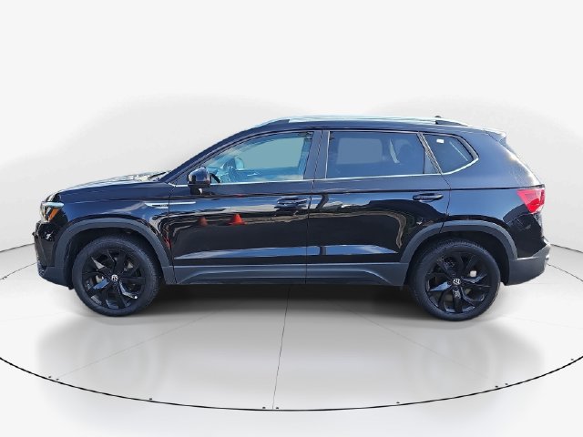 Used 2024 Volkswagen Taos SE FWD image 7