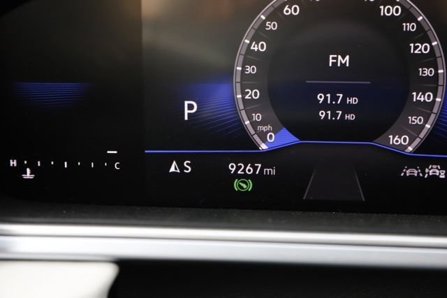 Used 2025 Volkswagen Taos SE w/ Black Wheel Package FWD image 29