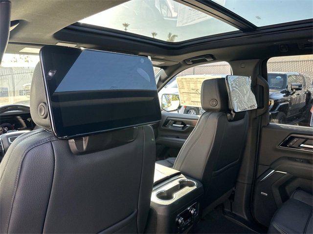 New 2026 GMC Yukon XL Denali w/ Denali Reserve Package image 28