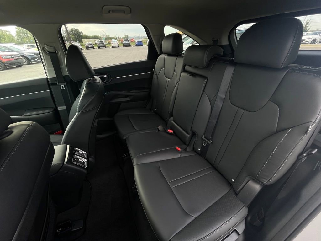 New 2026 Kia Sorento EX AWD/4WD image 24