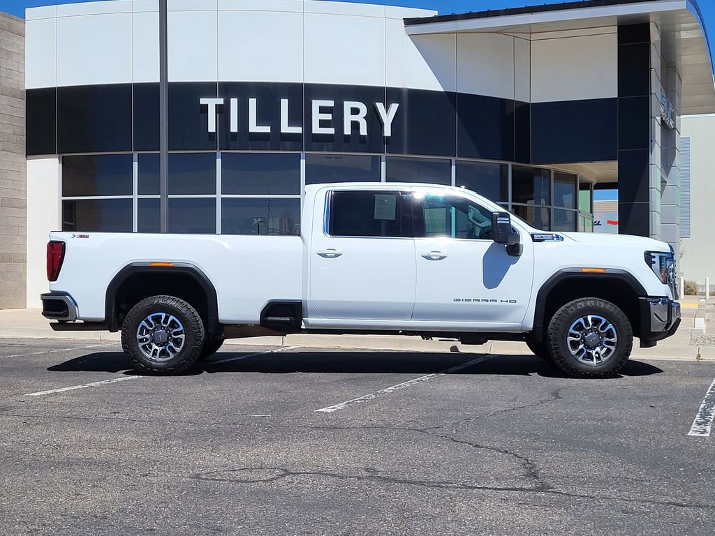 Used 2024 GMC Sierra 3500 SLE image 1