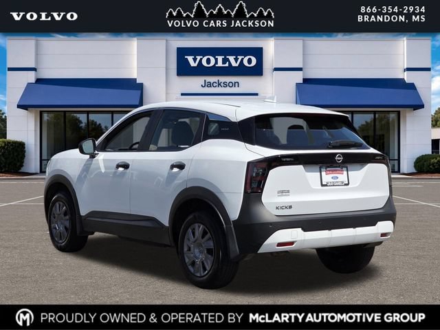 Used 2025 Nissan Kicks S w/ Charging Package FWD image 6