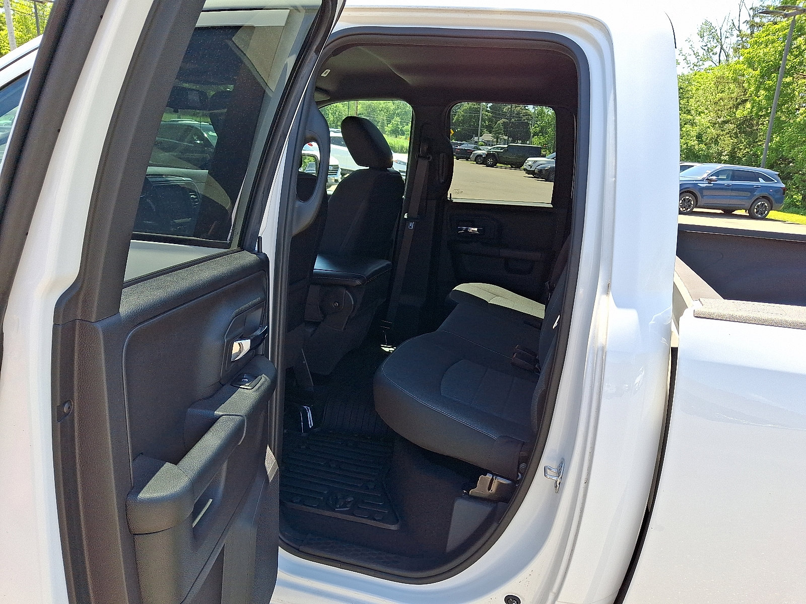 Used 2021 RAM 1500 Classic Warlock w/ Electronics Group image 10