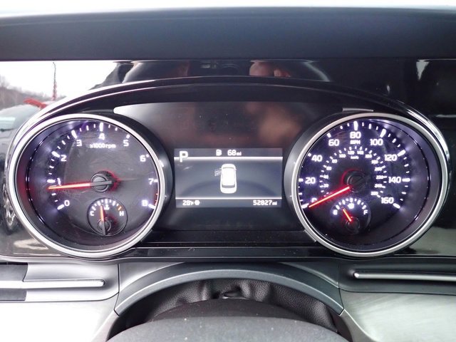 Used 2024 Kia Carnival EX image 29