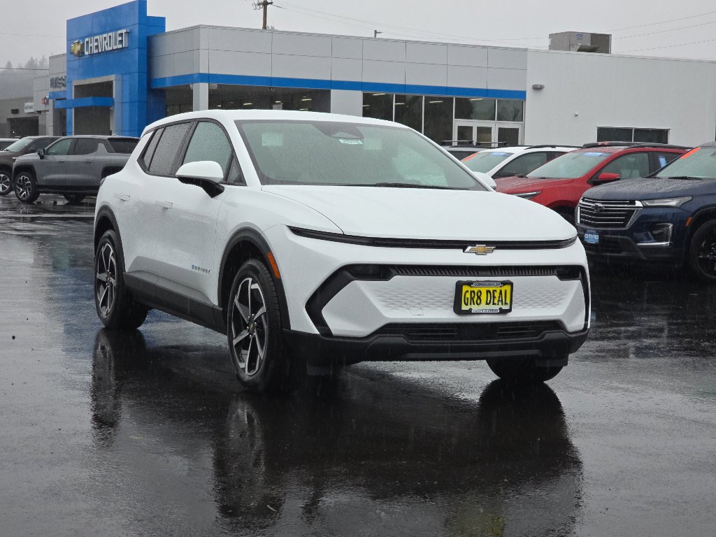 New 2026 Chevrolet Equinox EV LT image 2