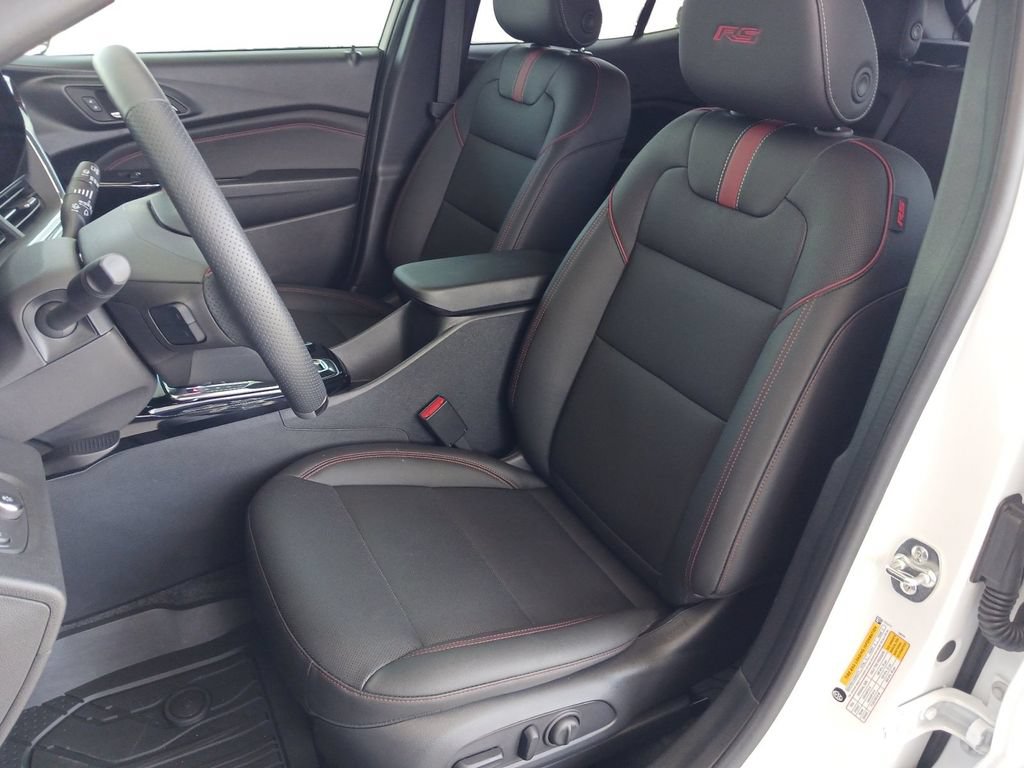 Used 2026 Chevrolet Trax RS w/ Driver Confidence Package FWD image 26