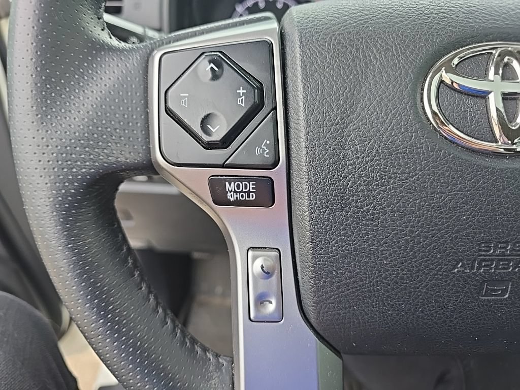 Used 2022 Toyota 4Runner SR5 Premium w/ Moonroof Package AWD/4WD image 12