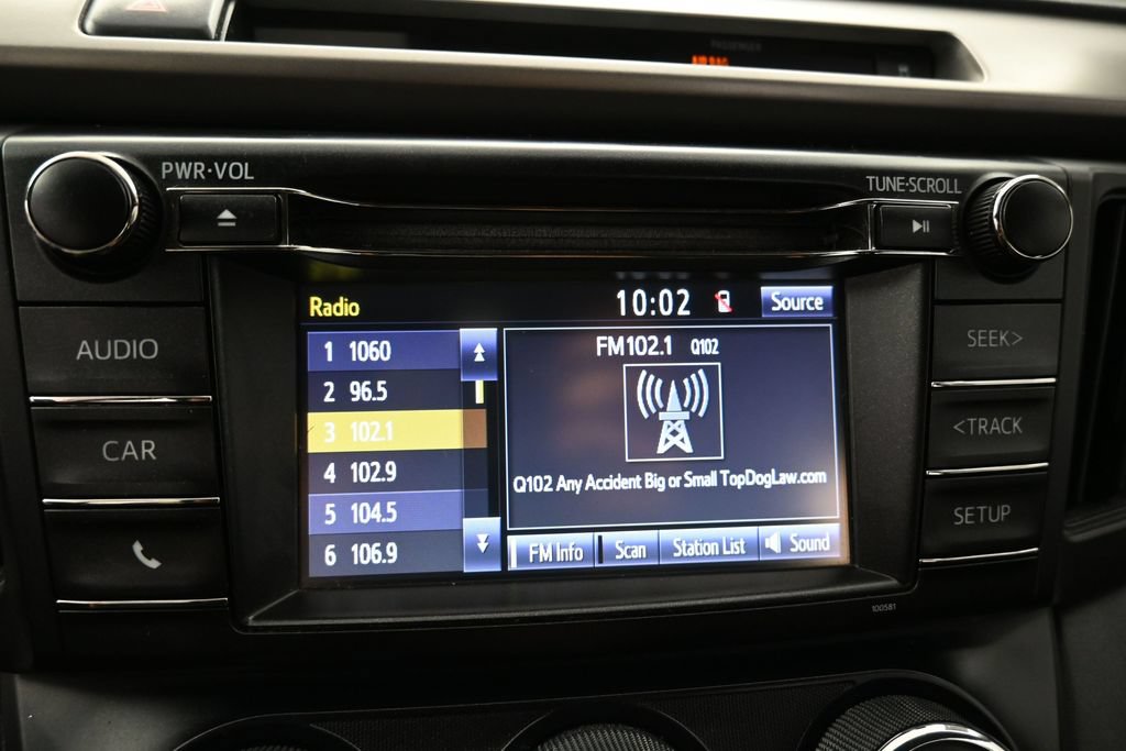 Used 2016 Toyota RAV4 LE AWD/4WD image 24