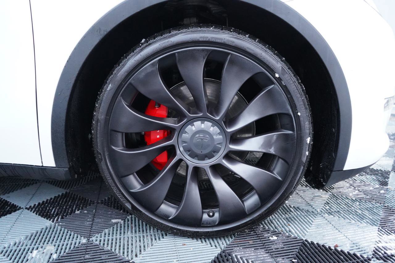 Used 2020 Tesla Model Y Performance image 28