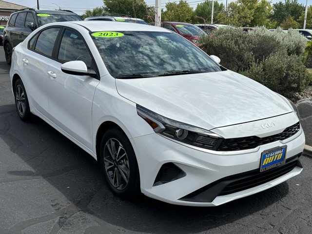 Used 2023 Kia Forte LXS FWD image 1
