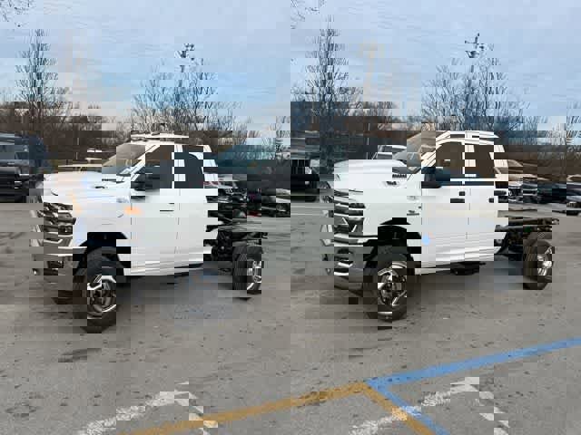 New 2026 RAM 3500 Tradesman image 14