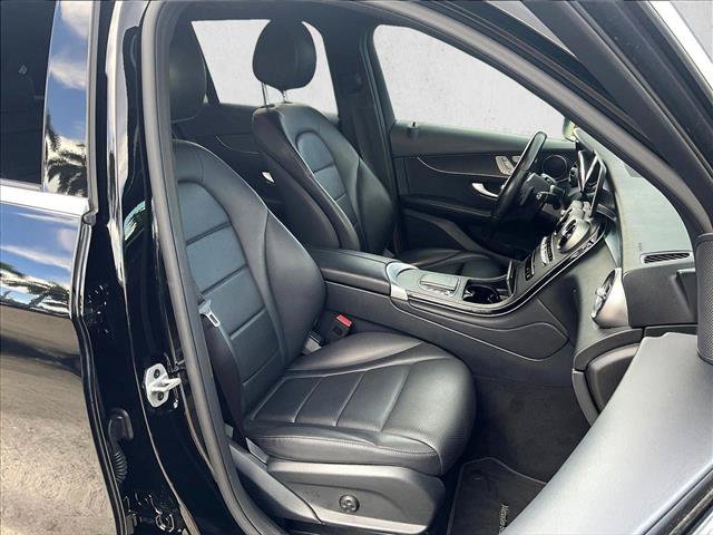 Used 2022 Mercedes-Benz GLC 300 4MATIC image 9