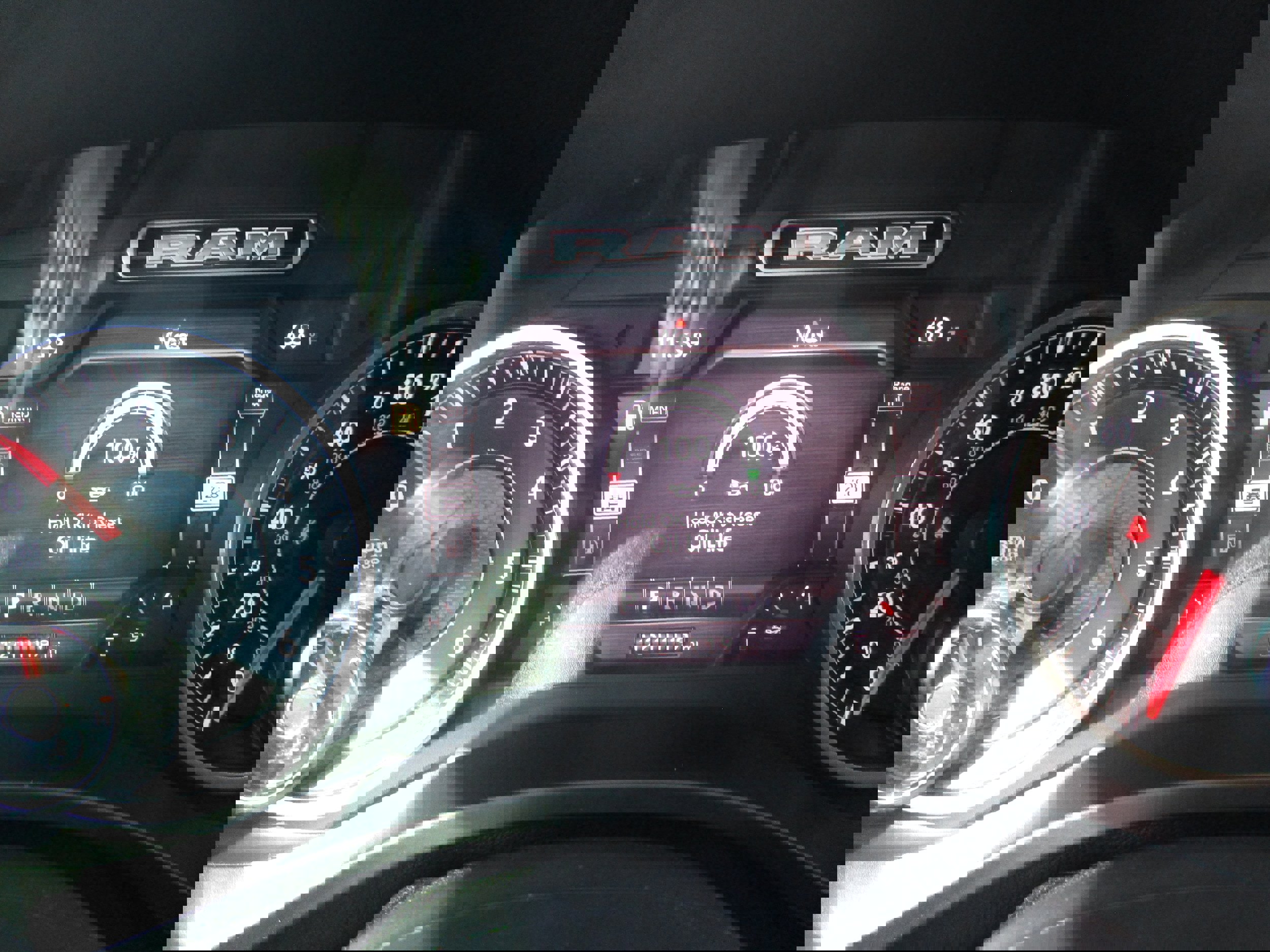 Used 2020 RAM 1500 Laramie image 28