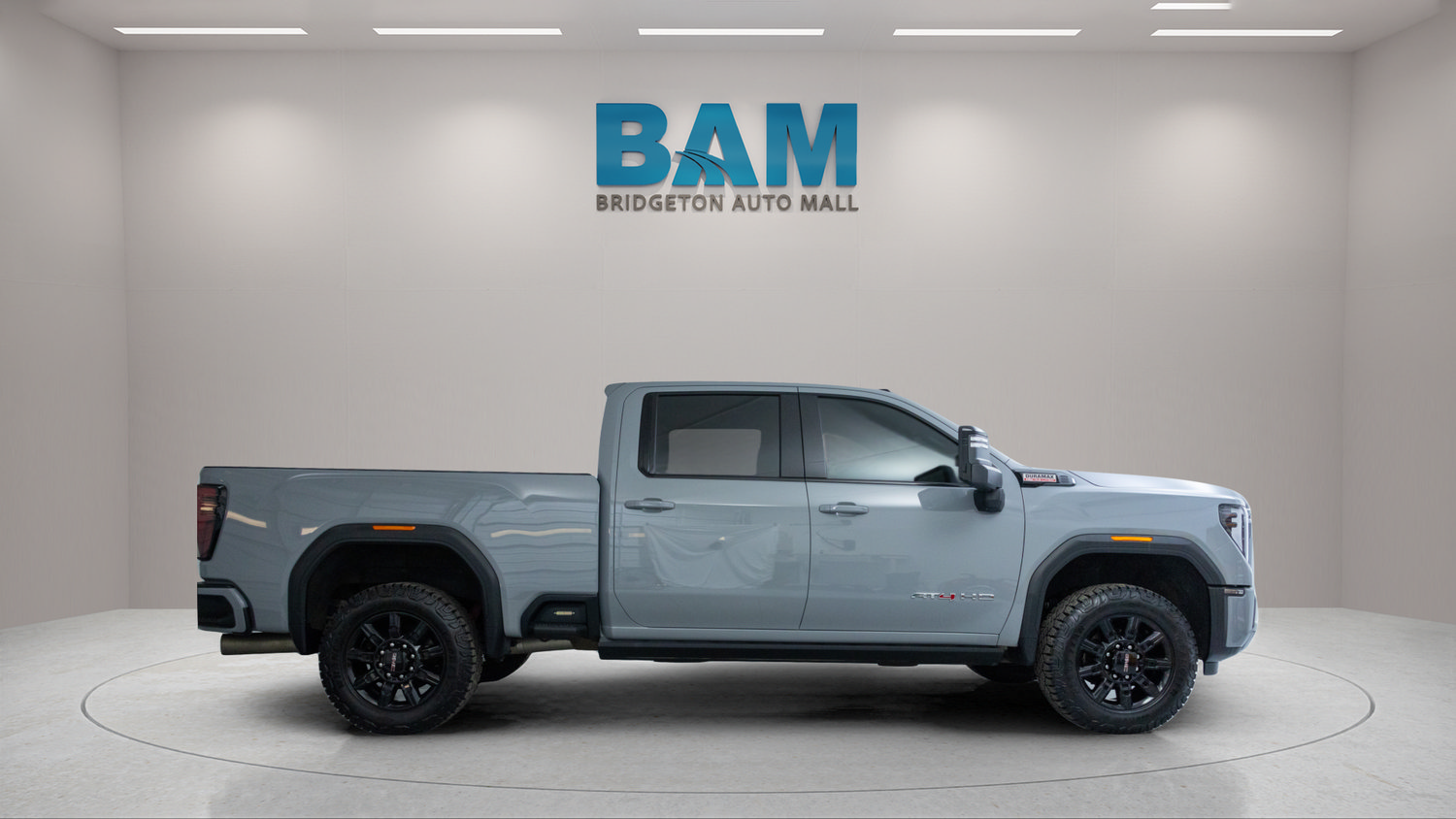 Used 2024 GMC Sierra 2500 AT4 w/ AT4 Premium Plus Package AWD/4WD image 8