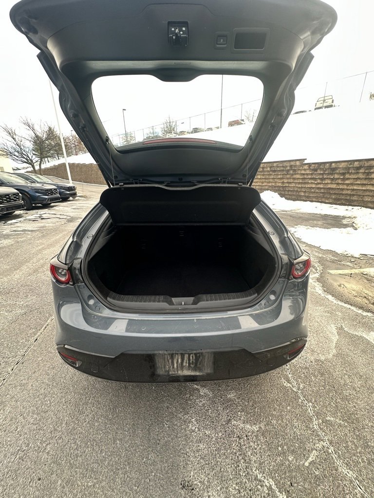 Used 2020 MAZDA MAZDA3 Premium image 8