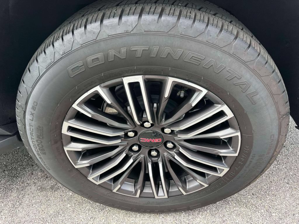 New 2026 GMC Yukon XL Elevation AWD/4WD image 11