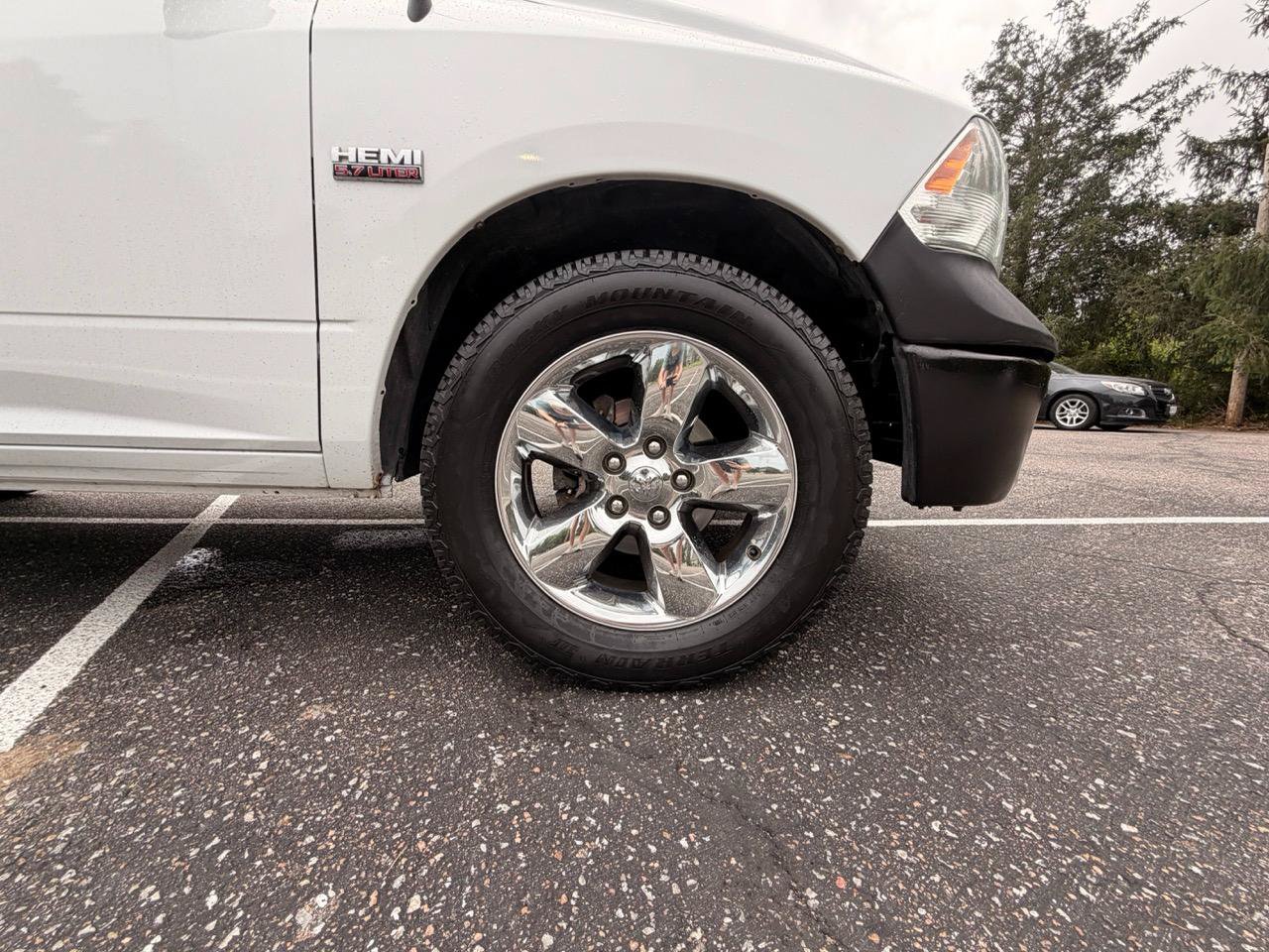 Used 2014 RAM 1500 4x4 Crew Cab image 20