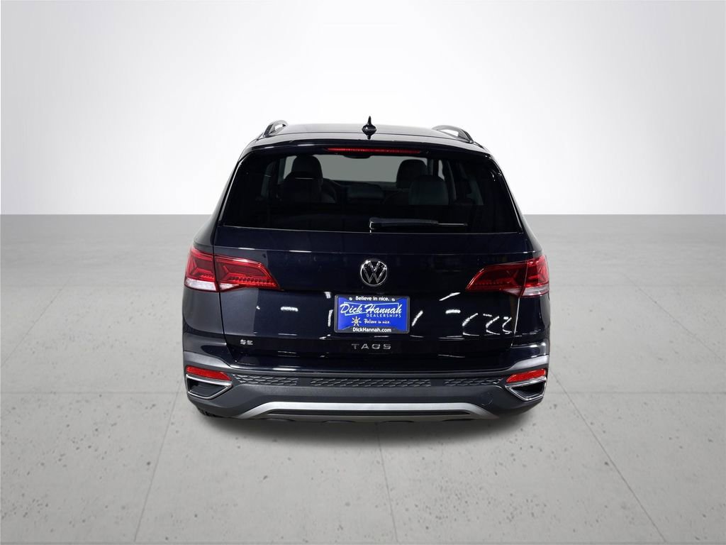 Used 2024 Volkswagen Taos SE FWD image 7