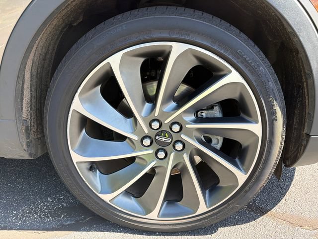 Used 2020 Lincoln Nautilus Reserve w/ Equipment Group 202A AWD/4WD image 14