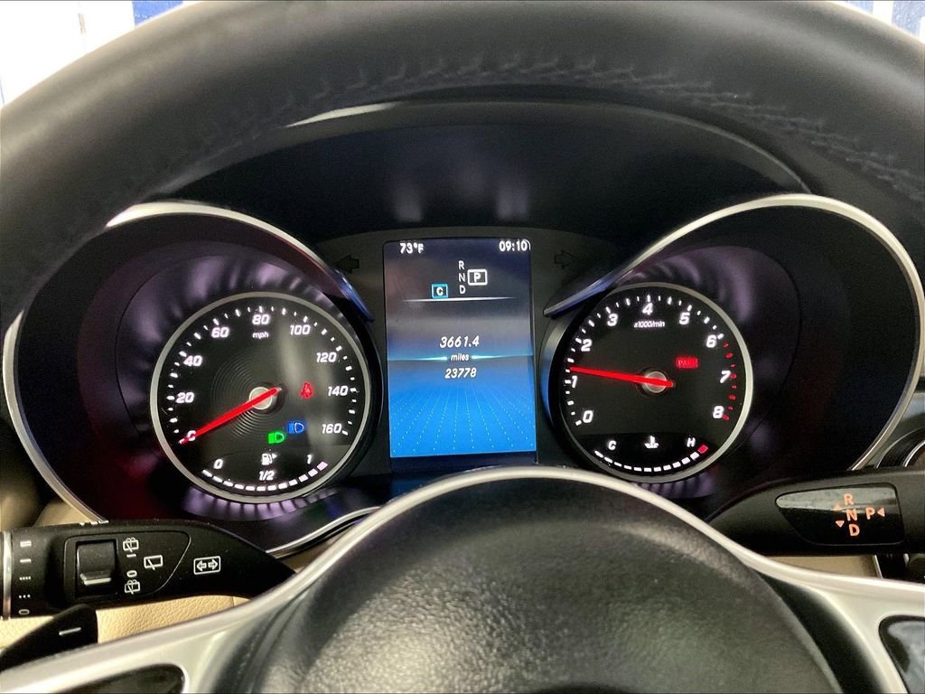 Used 2021 Mercedes-Benz GLC 300 4MATIC image 25