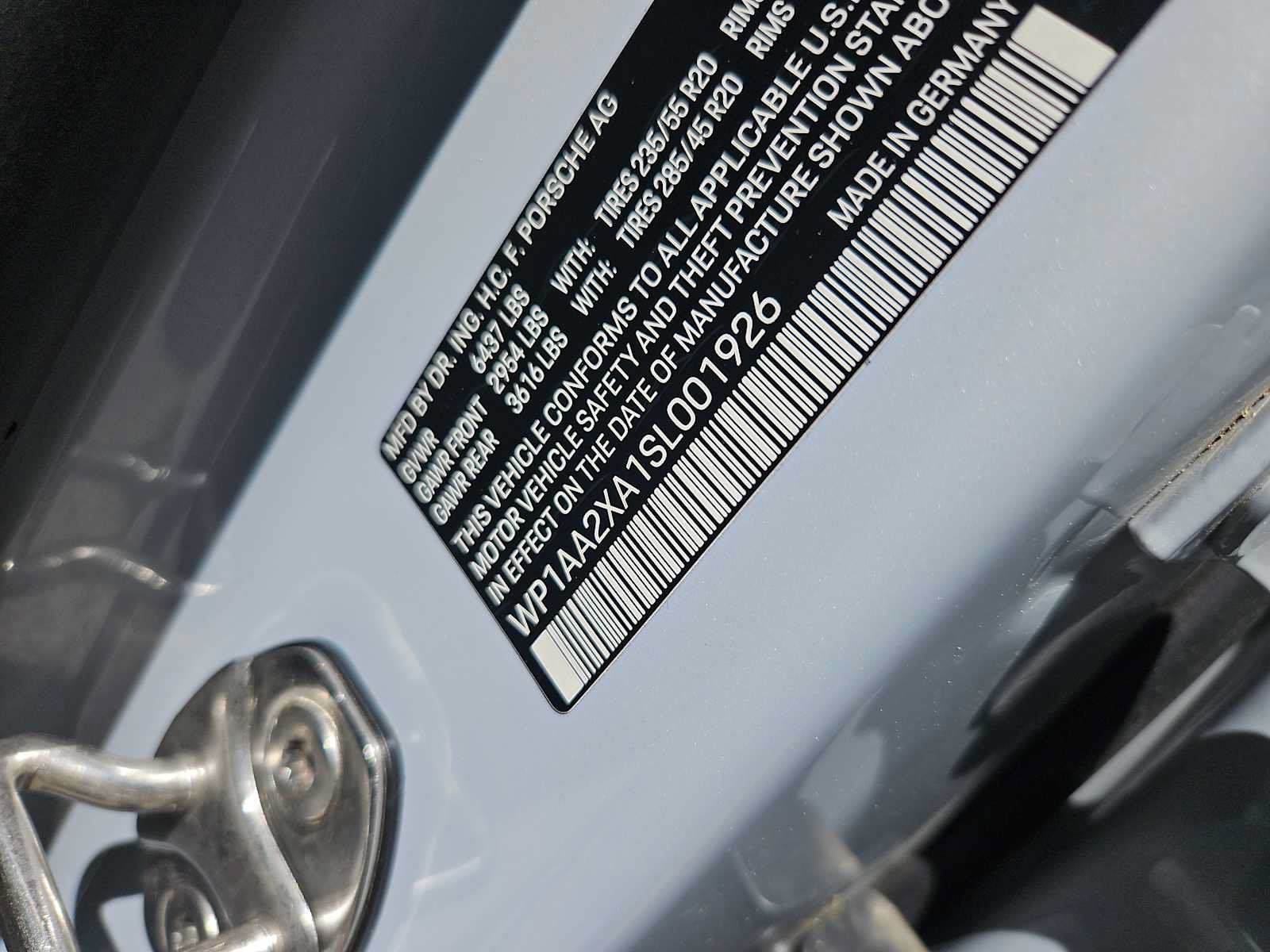 Certified 2025 Porsche Macan 4 Electric AWD/4WD image 52