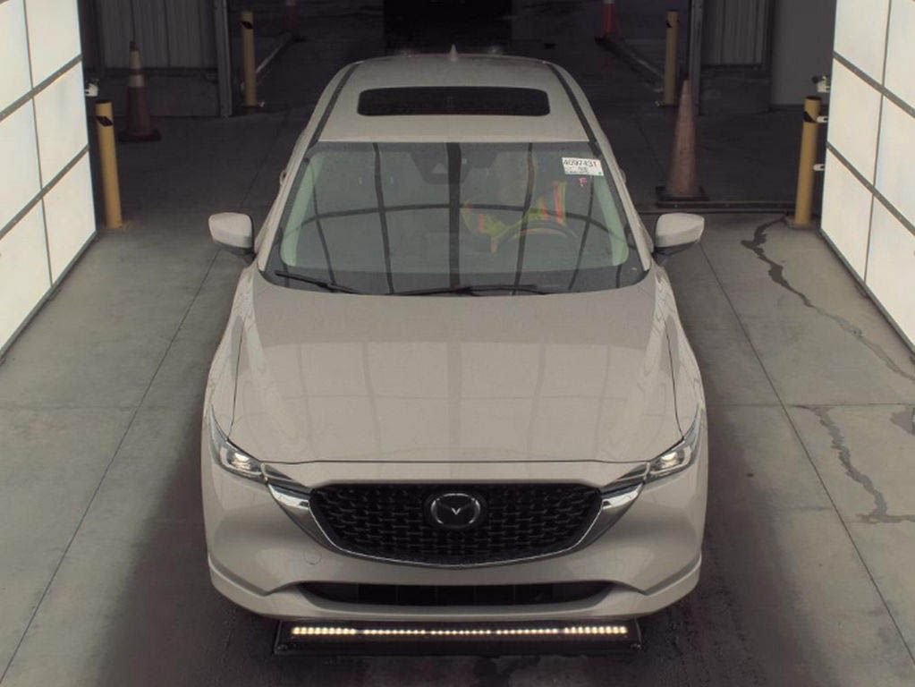 Used 2025 MAZDA CX-5 AWD 2.5 S w/ Preferred Package image 3