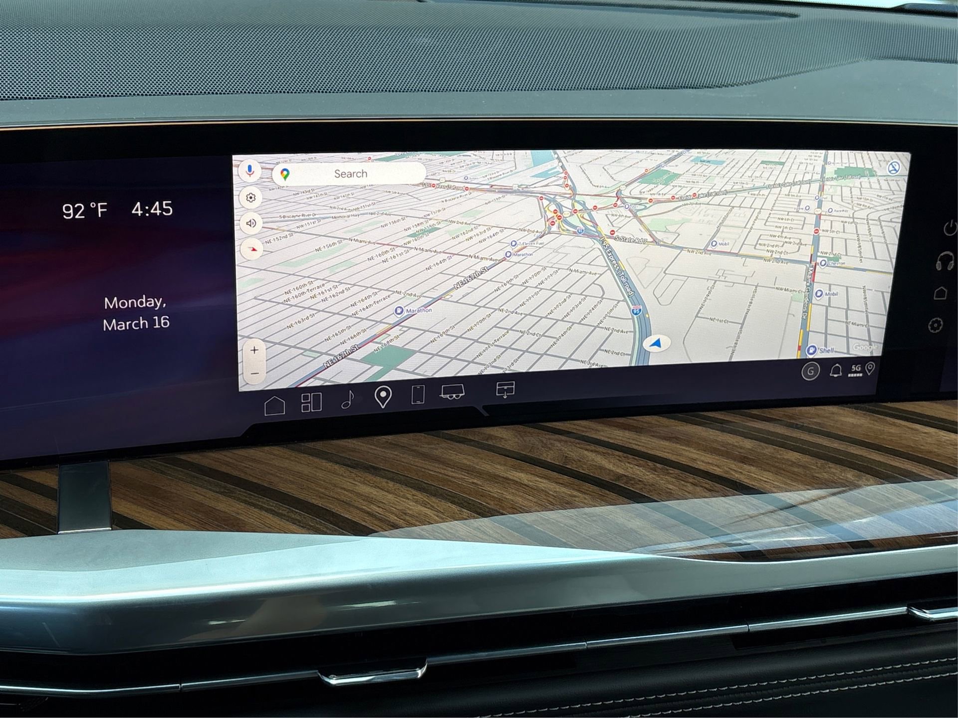 New 2026 Cadillac Escalade ESV Platinum Sport w/ LPO, ONYX Package image 25