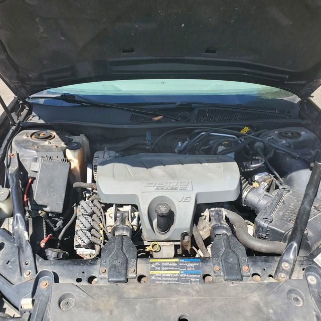 Used 2008 Buick LaCrosse CX image 10