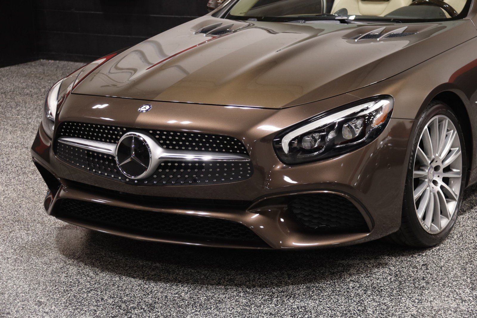 Used 2017 Mercedes-Benz SL 450 image 18