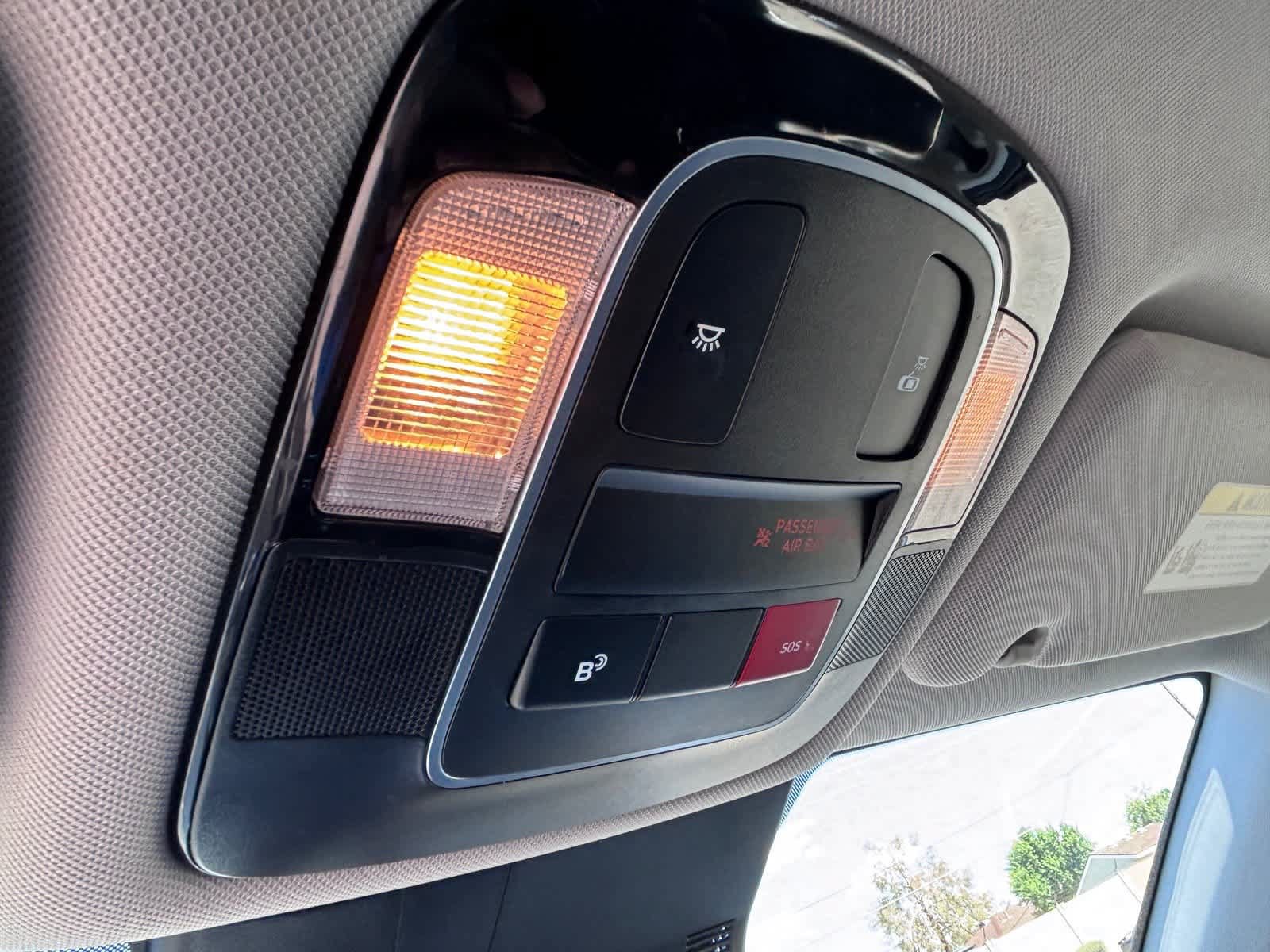 Used 2025 Hyundai Sonata SEL FWD image 30