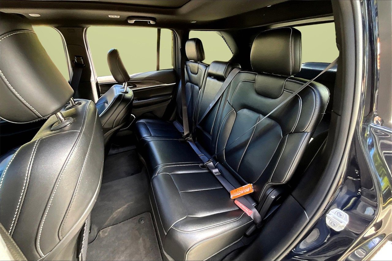 Used 2024 Jeep Grand Cherokee Limited 4xe image 22