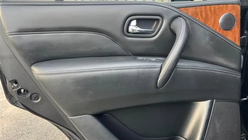 Used 2019 INFINITI QX80 Luxe w/ 22" Wheel Package RWD image 38