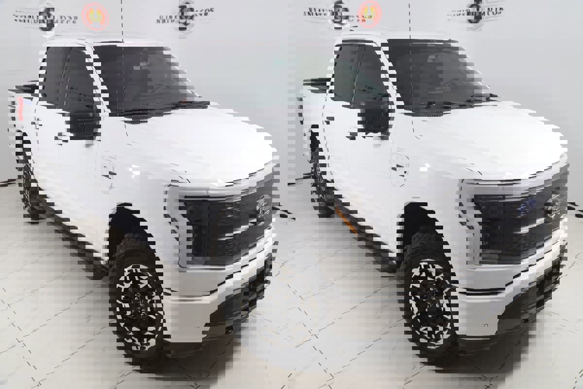 Used 2022 Ford F150 Lightning XLT w/ Tow Technology Package image 16