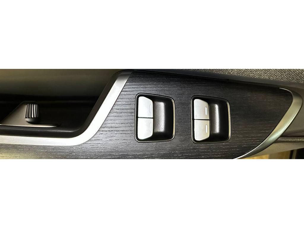 Used 2026 Lucid Gravity Grand Touring AWD/4WD image 35