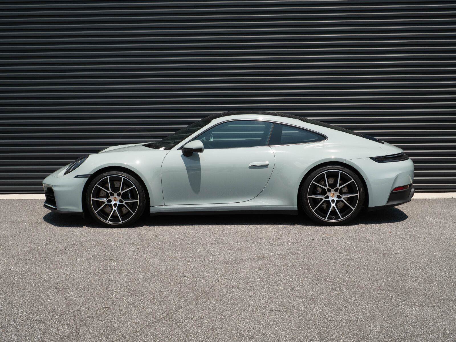 Certified 2025 Porsche 911 Carrera S RWD image 2