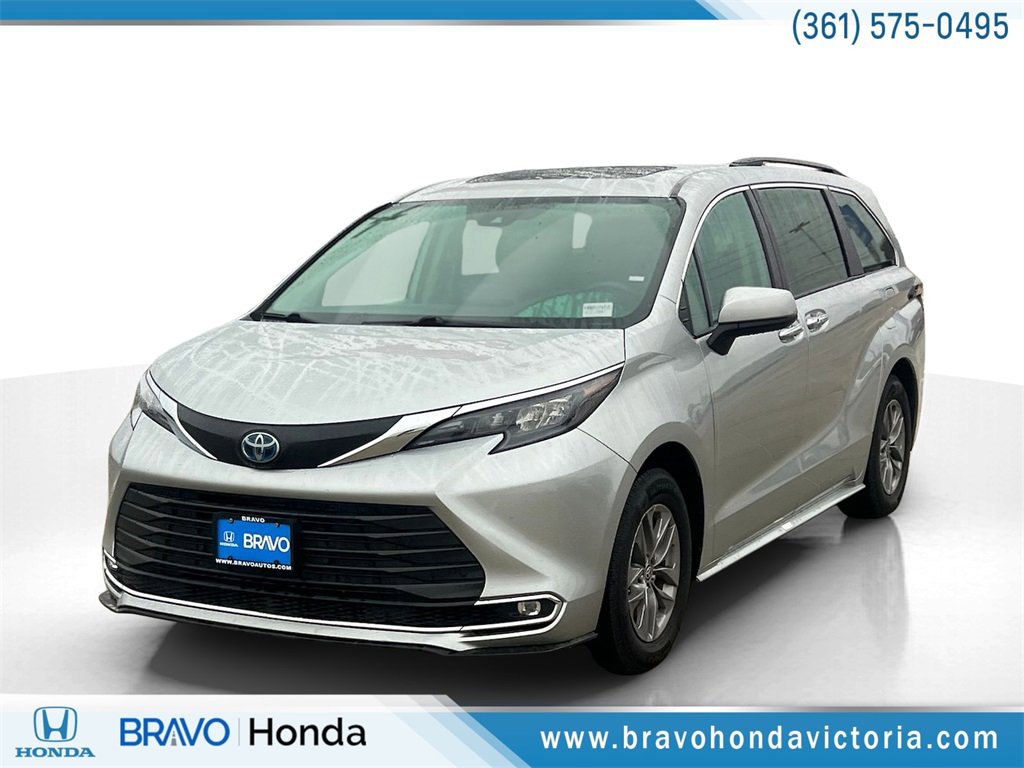 Used 2024 Toyota Sienna XLE