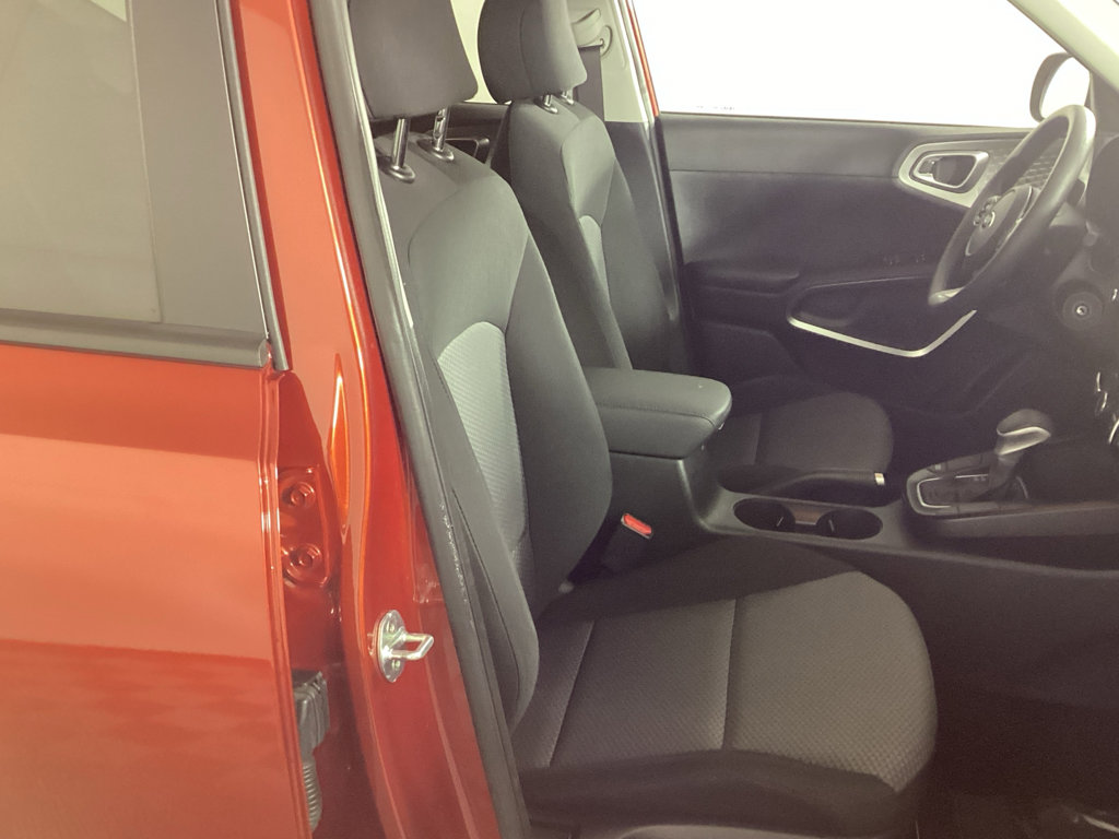 Used 2021 Kia Soul LX image 8