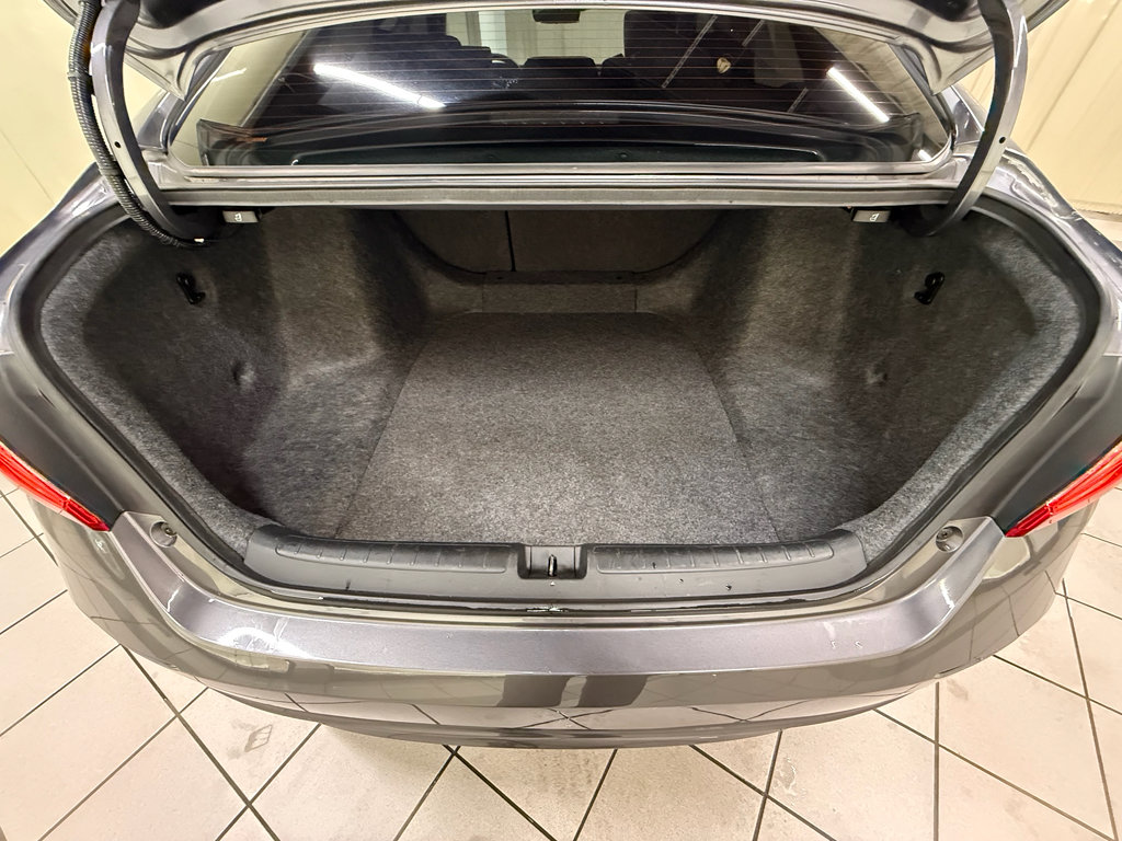 Used 2020 Honda Accord EX-L image 16