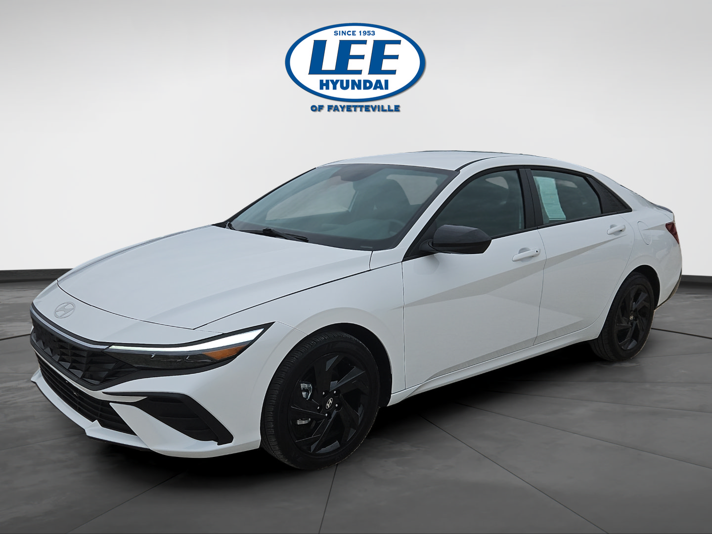 Certified 2026 Hyundai Elantra Sport w/ Cargo Package FWD image 8