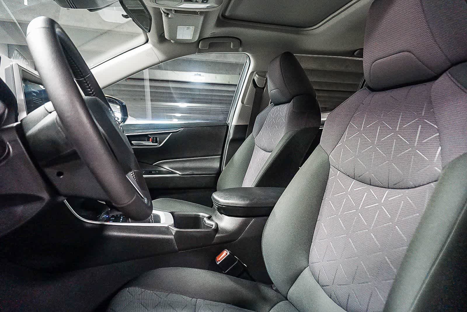 Certified 2025 Toyota RAV4 XLE w/ Convenience Package image 20