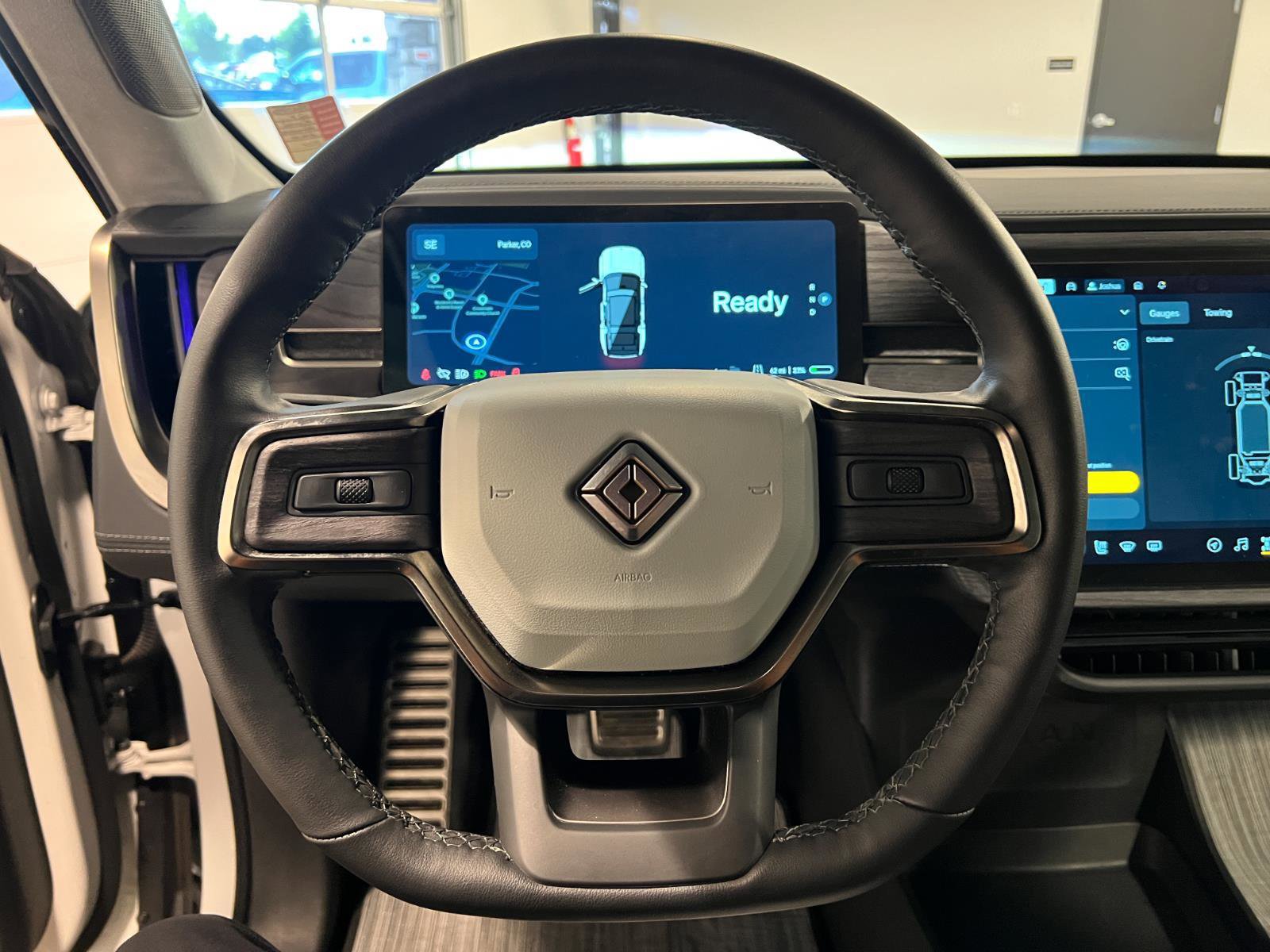 Used 2024 Rivian R1S Adventure AWD/4WD image 11