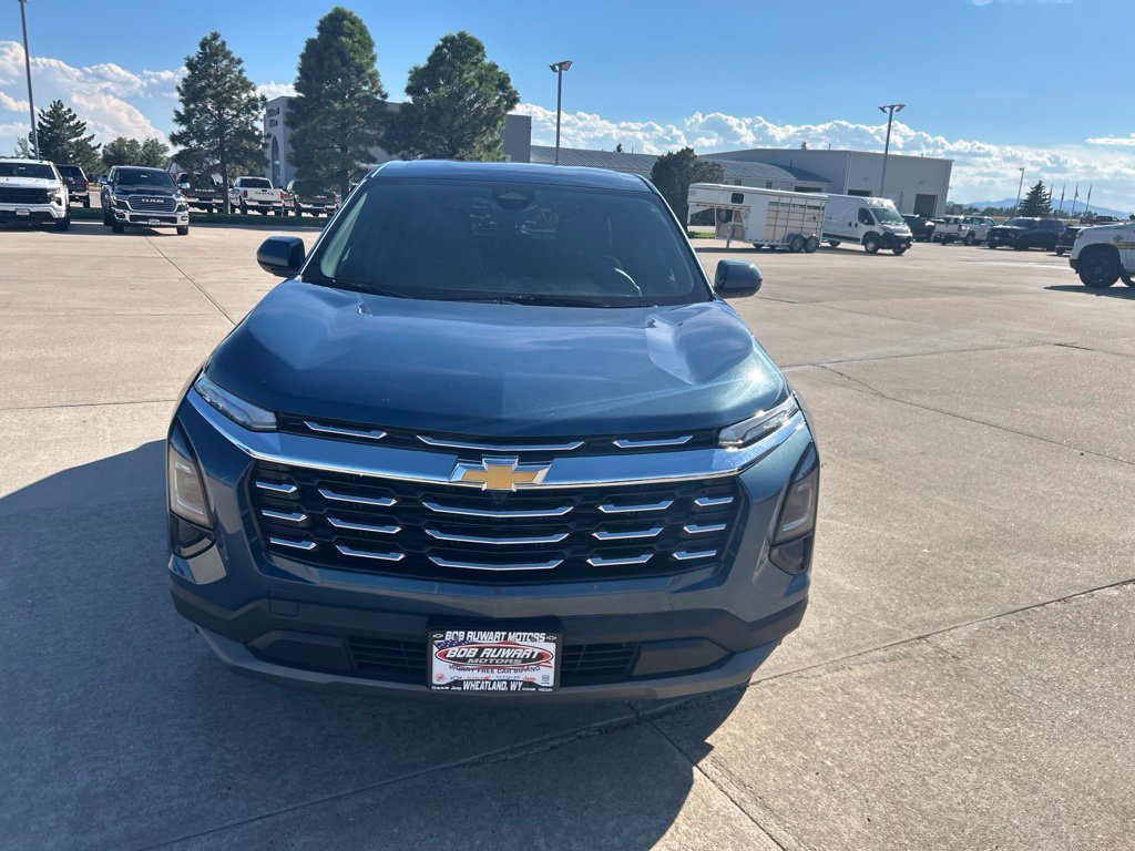 Used 2026 Chevrolet Equinox LT AWD/4WD image 9