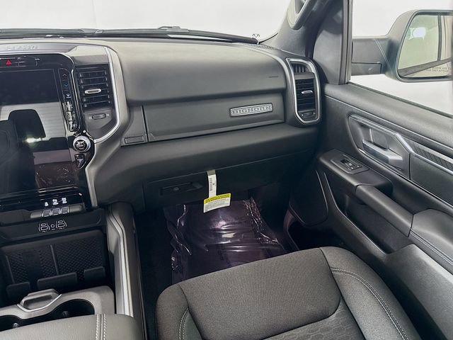 New 2026 RAM 1500 4x4 Crew Cab image 24