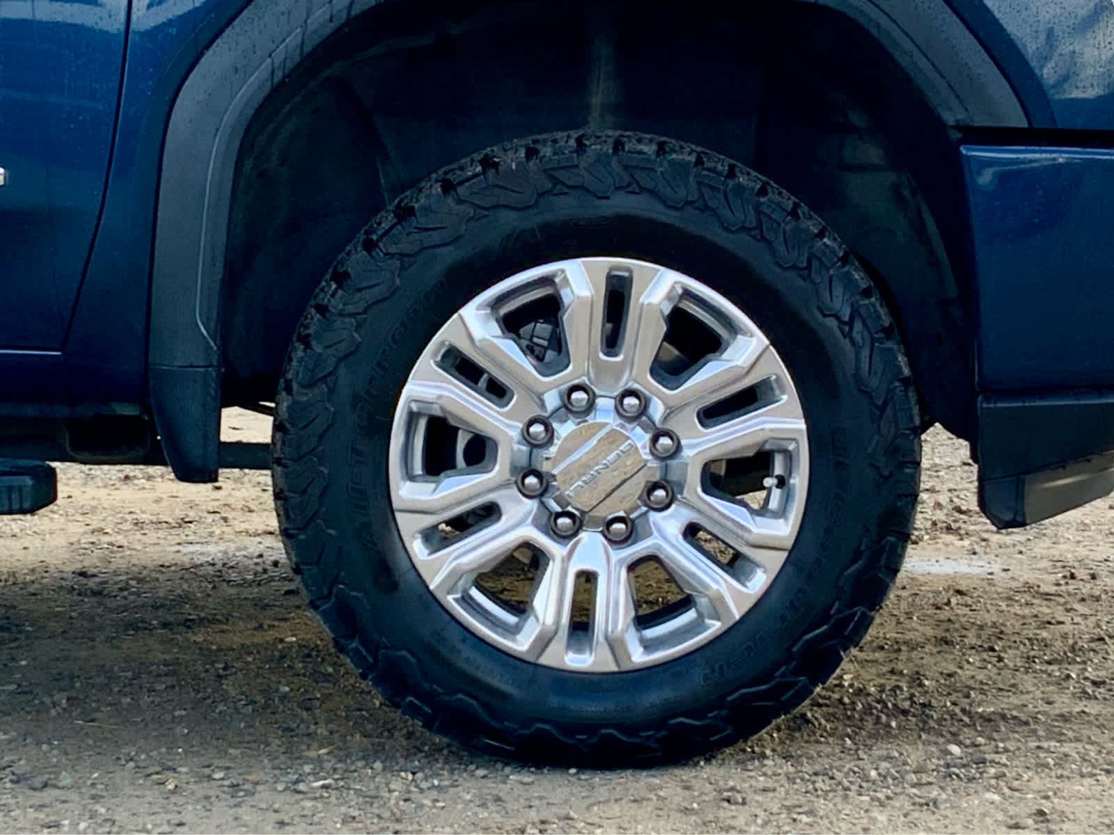 Used 2023 GMC Sierra 3500 Denali w/ Denali Ultimate Package image 18