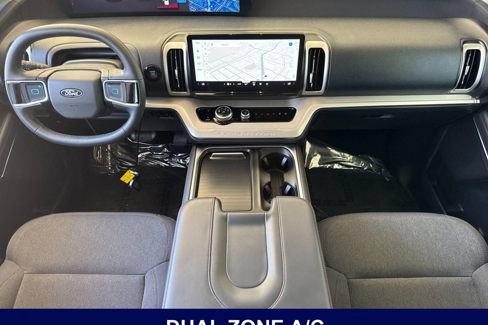 Used 2025 Ford Expedition Active RWD image 17