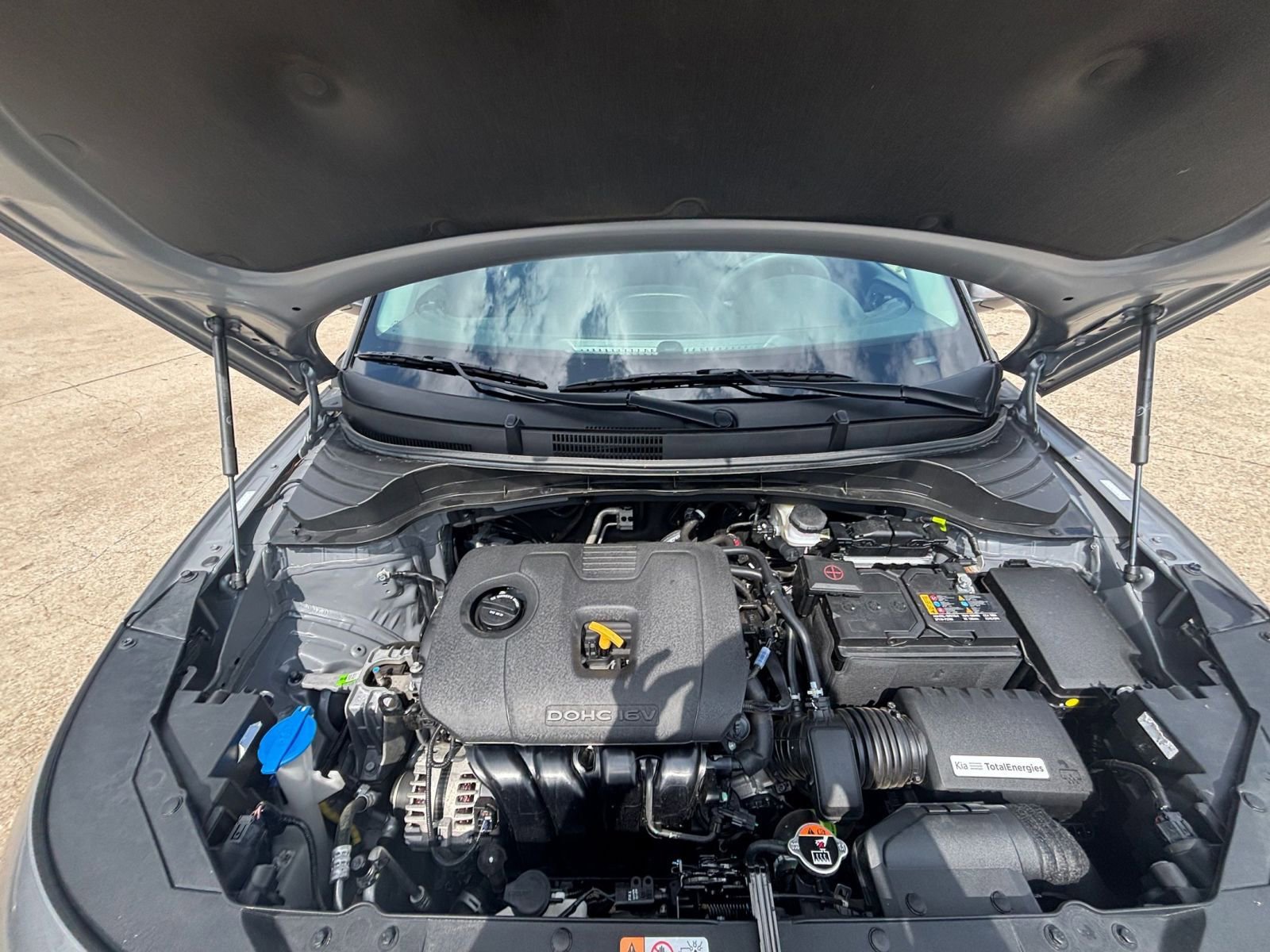 Used 2025 Kia Soul LX w/ LX Technology Package FWD image 30