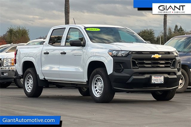 Used 2025 Chevrolet Colorado W/T w/ Advanced Trailering Package